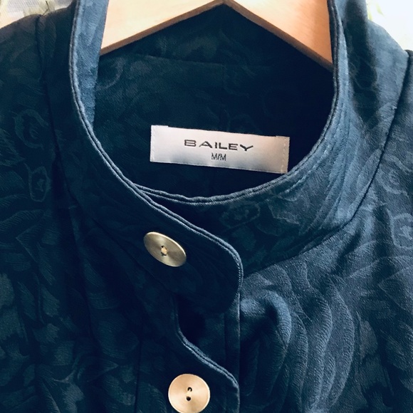 Brian Bailey Military Style Belted Jacket - Picture 3 of 5